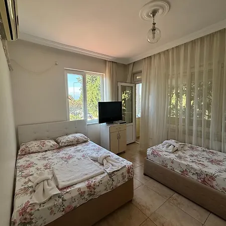 Cicek Aile Gæstehus Ören